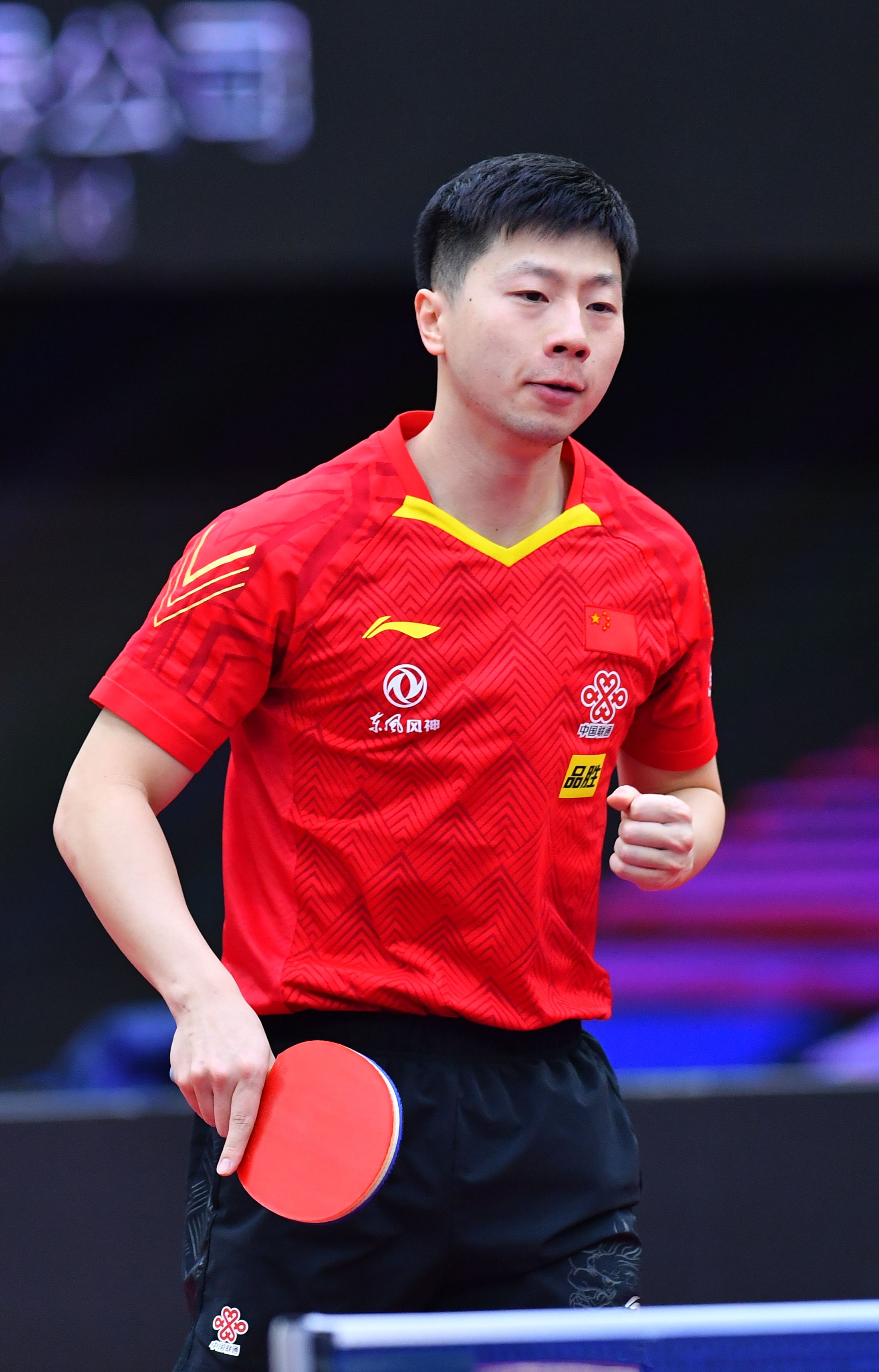 育与娱乐跨 育与娱乐跨