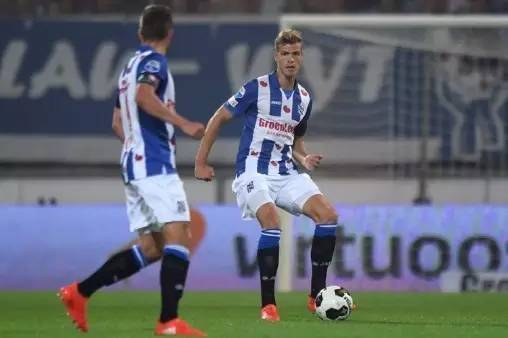 形成中场三 形成中场三